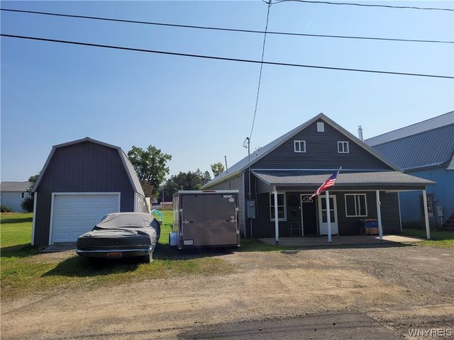 6 Factory St, Franklinville, NY 14737
