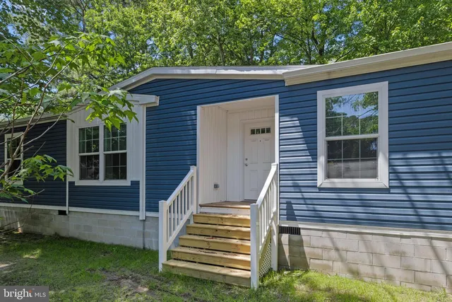 37645 Juniper St, Ocean View, DE 19970