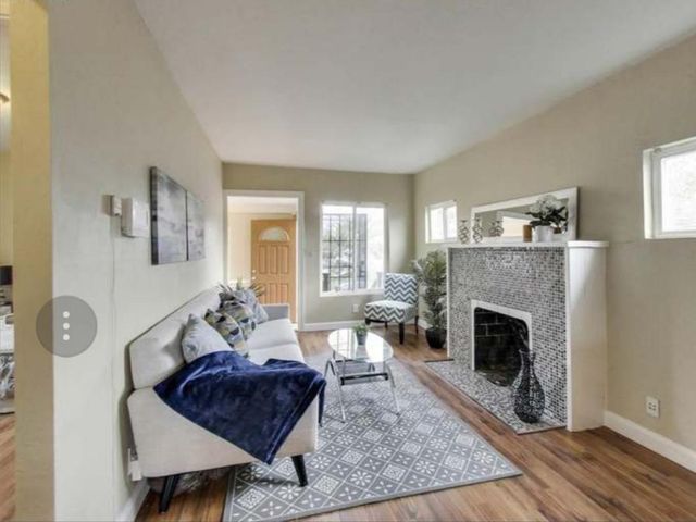 7875 Garfield Ave #A, Oakland, CA 94605