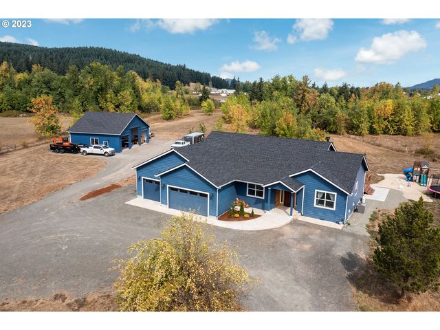 32961 Lynx Hollow Rd, Creswell, OR 97426