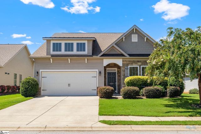 680 Ridgeville Crossing Dr, Inman, SC 29349