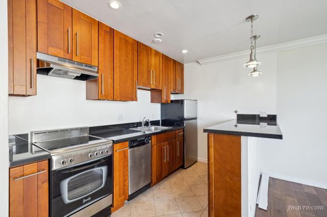 1725 Taylor St #K4C, San Francisco, CA 94133