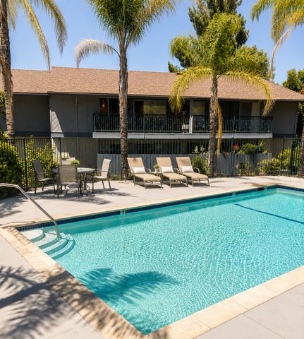 2222 Los Feliz Dr, Thousand Oaks, CA 91362