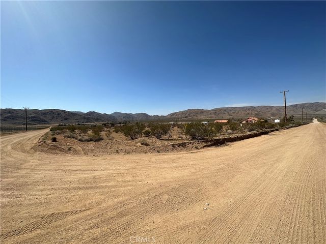 12330 Waverly Ave  #24, Lucerne Valley, CA 92356