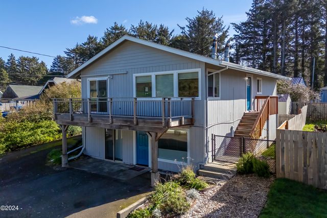 2950 SW Beach Ave, Lincoln City, OR 97367