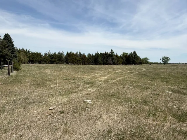 5 / Acres, Stuart, NE 68780
