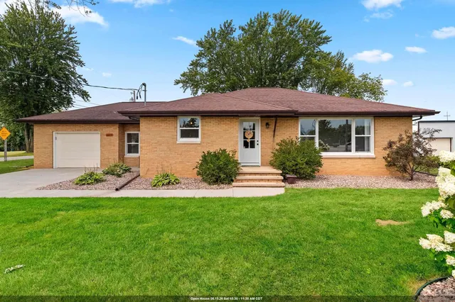 1155 Washington St, Little Chute, WI 54140