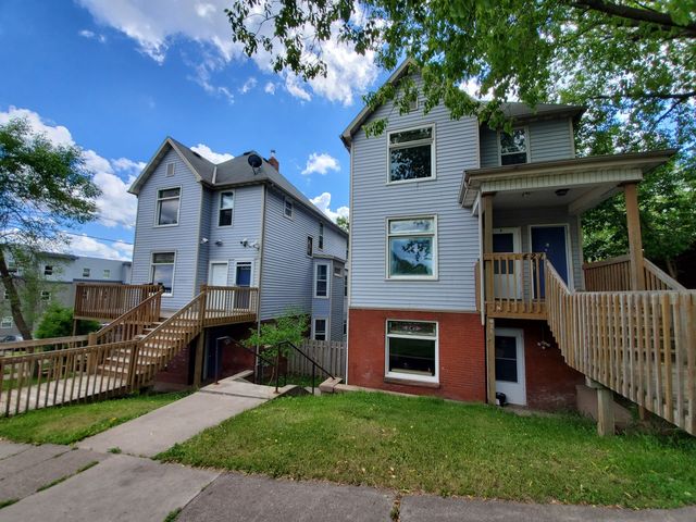 419 N  1st Ave  W #A, Duluth, MN 55806