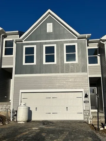 128 River Ridge Dr, Coraopolis, PA 15108