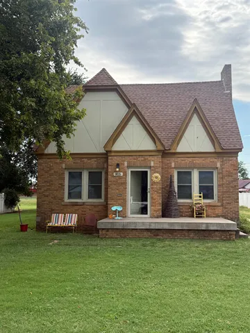 815 N  Prouty Ave, Watonga, OK 73772