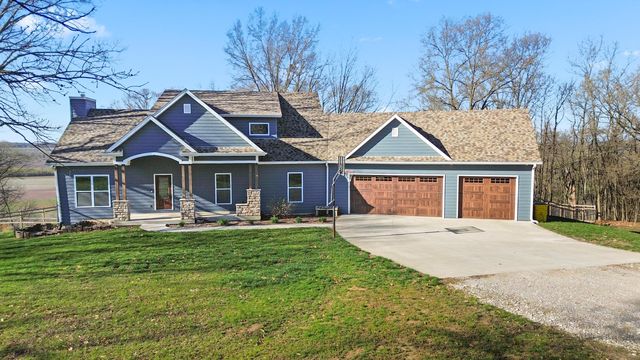 280 County Road 437, New Franklin, MO 65274