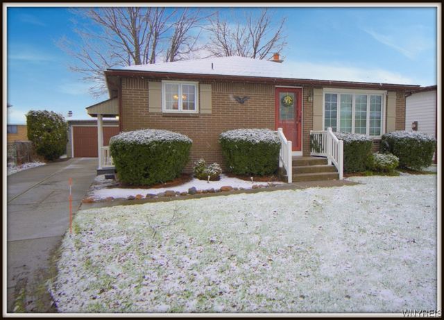 28 Knollwood Dr, Cheektowaga, NY 14227