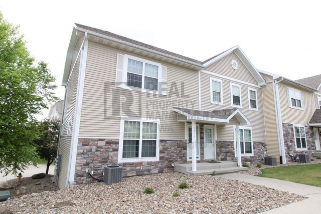 1617 SW White Birch Cir, Ankeny, IA 50023