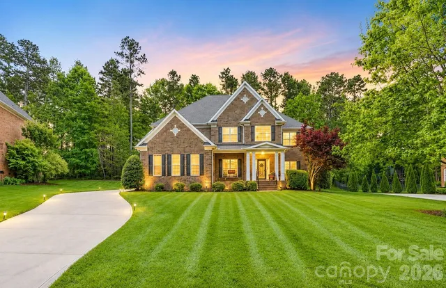 807 Crown Vista Ct, Monroe, NC 28110