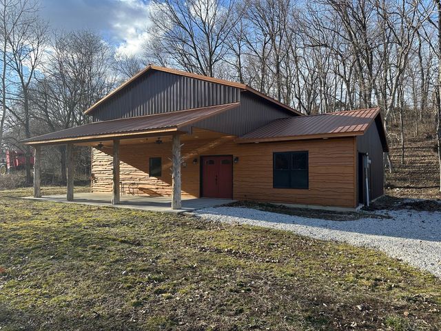 23580 Cave Creek Rd, Boonville, MO 65233