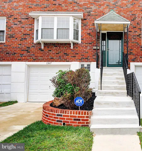 1367 Adair Rd, Brookhaven, PA 19015