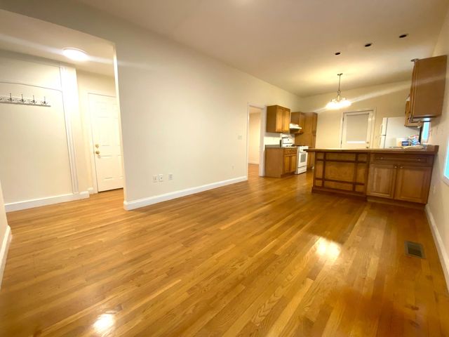 20 Clarendon St   #20, Watertown, MA 02472