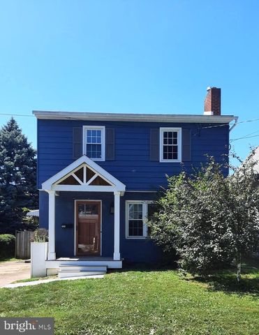 104 S  15th St, Camp Hill, PA 17011