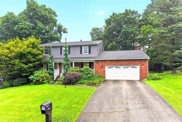 1502 Woodview Dr, Greensburg, PA 15601