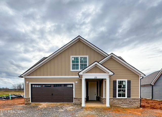 279 Trillium Trl, Lenoir City, TN 37771