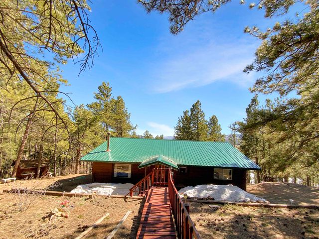 91 Country Club Rd, Angel Fire, NM 87710