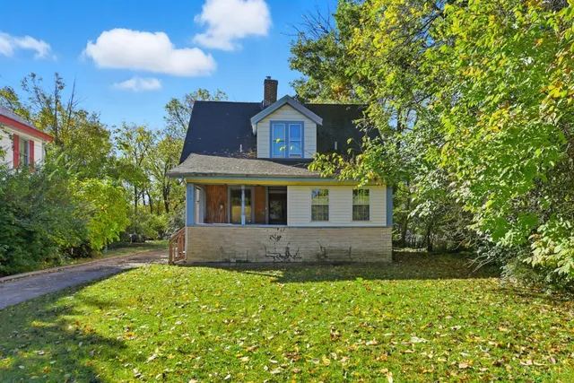 103 W  Sharon Rd, Cincinnati, OH 45246