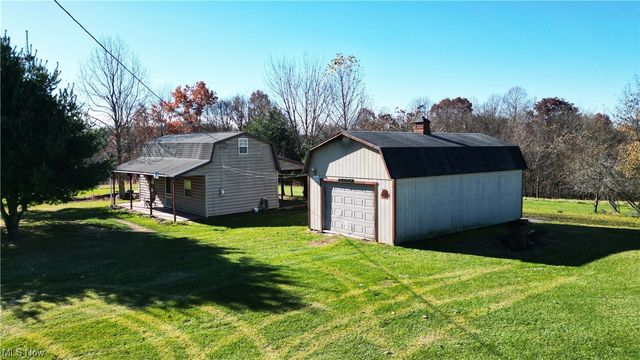 75655 Science Hill Rd, Newcomerstown, OH 43832