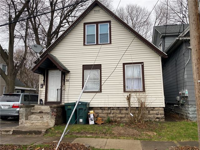 38 Centennial St, Rochester, NY 14611