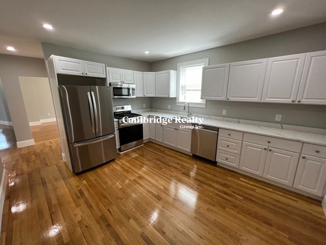 366 Highland Ave  #3T, Somerville, MA 02144