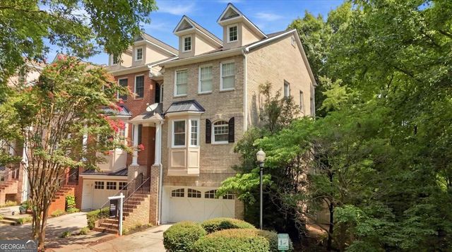 1017 Emory Parc Pl, Decatur, GA 30033