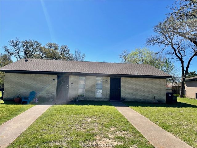 1300 Airline Dr, College Station, TX 77845