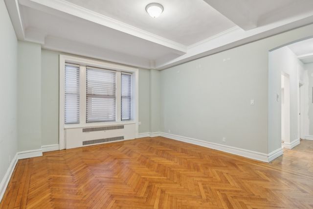 525 W  End Ave #2D, New York, NY 10024