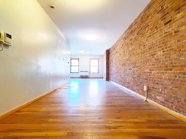 1064 Myrtle Ave  #3L, Brooklyn, NY 11206