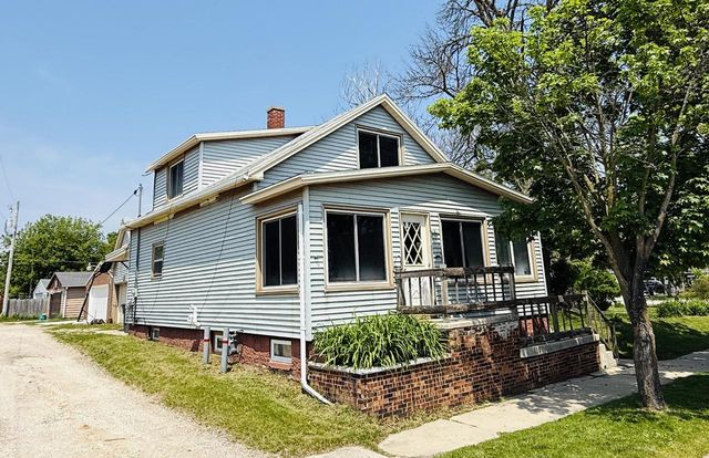 1332 Grand AVENUE, Sheboygan, WI 53083