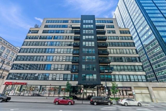 130 S  Canal St #206, Chicago, IL 60606