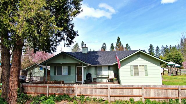 4064 Jerome Prairie Rd, Grants Pass, OR 97527