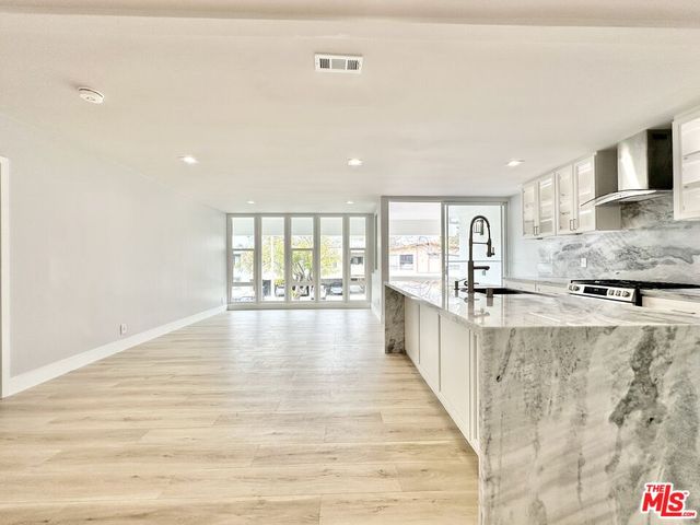604 N  Flores St   #3, West Hollywood, CA 90048