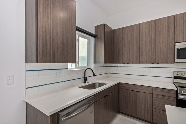 3622 N  38th St #22, Phoenix, AZ 85018