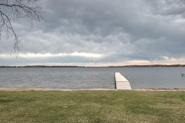 51735 Belle Isle Dr, Rush City, MN 55069