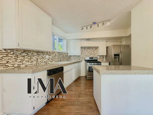 1830 N  La Brea Ave #7A, Los Angeles, CA 90046