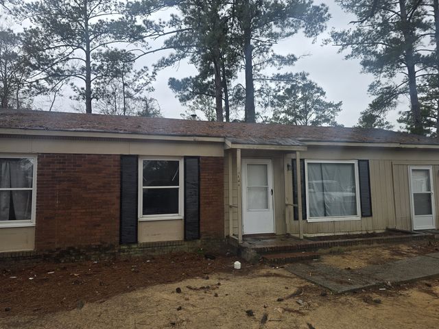 3508 Kings Park Dr N, Macon, GA 31217
