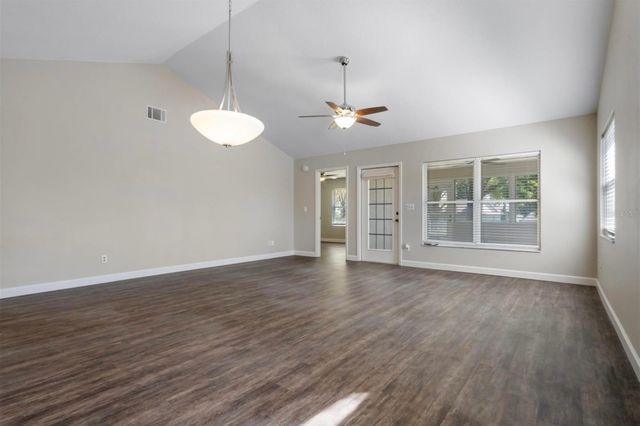 8722 Village Green Blvd, Clermont, FL 34711