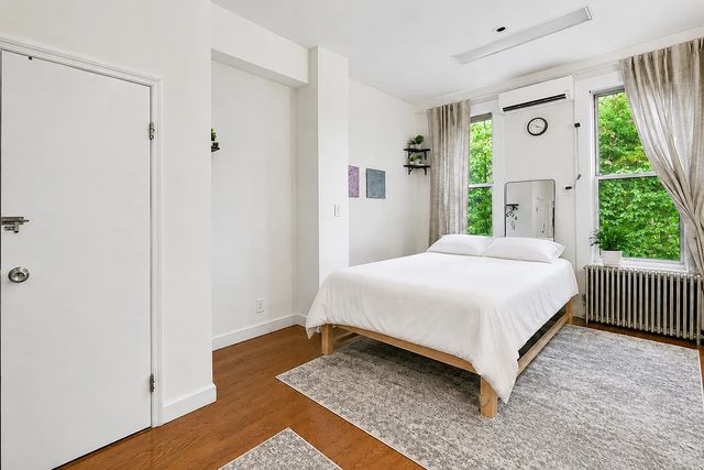 1207 Jackson Ave #1R, Long Island City, NY 11101
