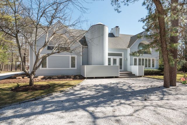 Address Not Disclosed, East Quogue, NY 11942