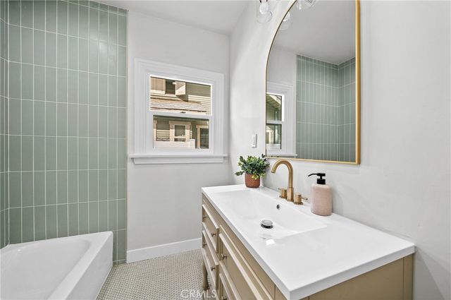 612 King St, Monrovia, CA 91016
