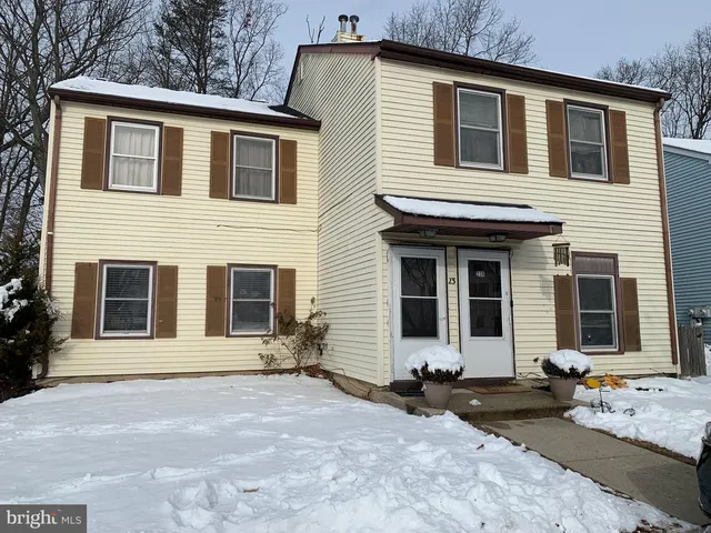 23 Spar Dr, Sicklerville, NJ 08081