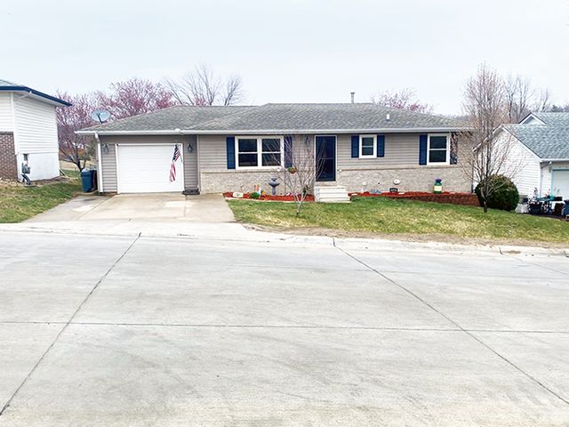 1106 6th St, Glenwood, IA 51534