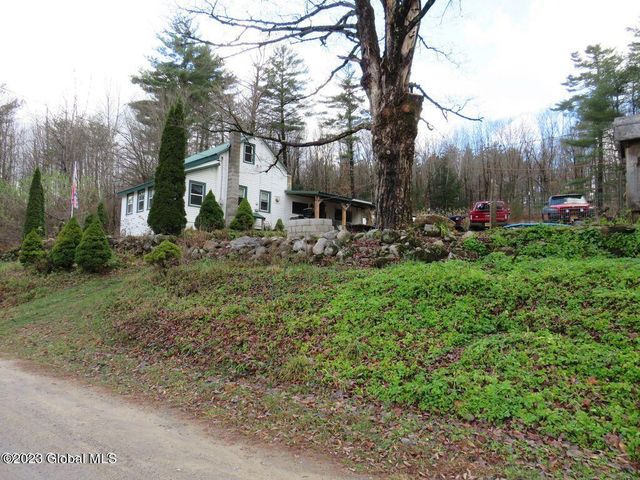 239 Bowlers Hill Road, Gloversville, NY 12078