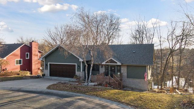 1921 Melody Hill Cir, Excelsior, MN 55331