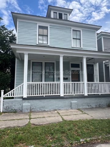 721 Chestnut St #A, Wilmington, NC 28401